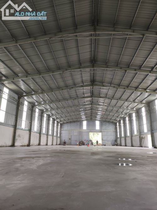 Cho thuê kho xưởng diện tích 1000m2 giá 50tr/tháng ở gần Cầu Phú Long Quận 12