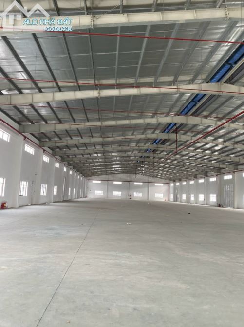 BÁN NHÀ XƯỞNG 10.000M2 RẺ NHẤT KCN TÂN ĐỨC, ĐỨC HÒA, LONG AN