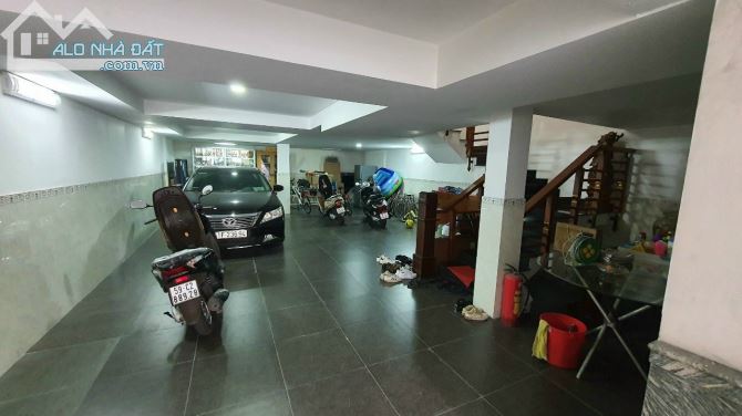 Bán nhà 7x18 có hầm khu Ven Sông Tân Phong Sadeco đường nội cực đẹp giá 22 tỷ - 2