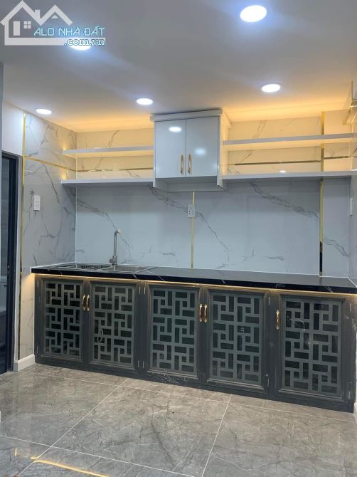 BÁN NHÀ MẶT TIỀN TRẦN HƯNG ĐẠO, QUẬN 5,MỘT CĂN DUY NHẤT, NGANG 5 x 19, 95M2, CHỈ 21 TỶ. - 2