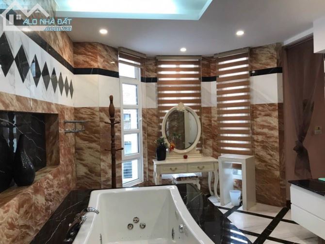 Bán biệt thự đẳng cấp Cửa Bắc, Ba Đình 170m 5 tầng 45 tỷ thang máy lô góc gara ô tô hồGươm - 4