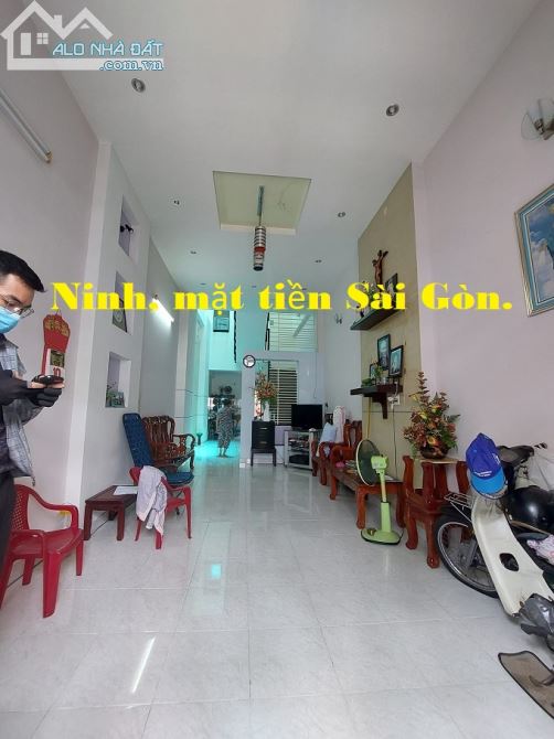 Nhà MT KD ngay Trần Mai Ninh, P12, Tân Bình, 74m2, 4 tầng, giá rẻ