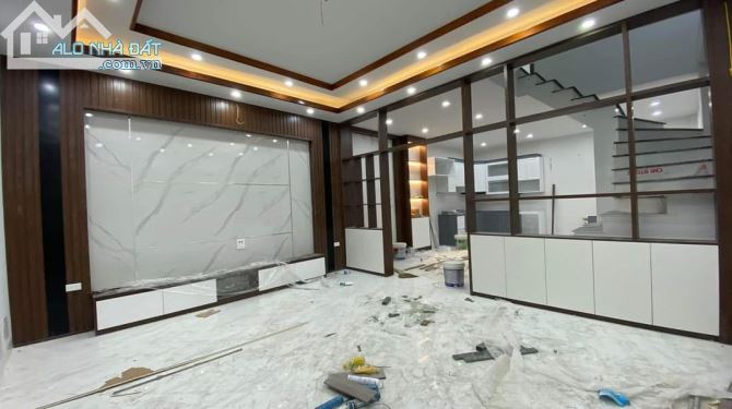 Siểu Phẩm Mới Tinh 56m×5T Ngõ Phố Trương Định.Ngõ Trước Nhà 2.5m - 3