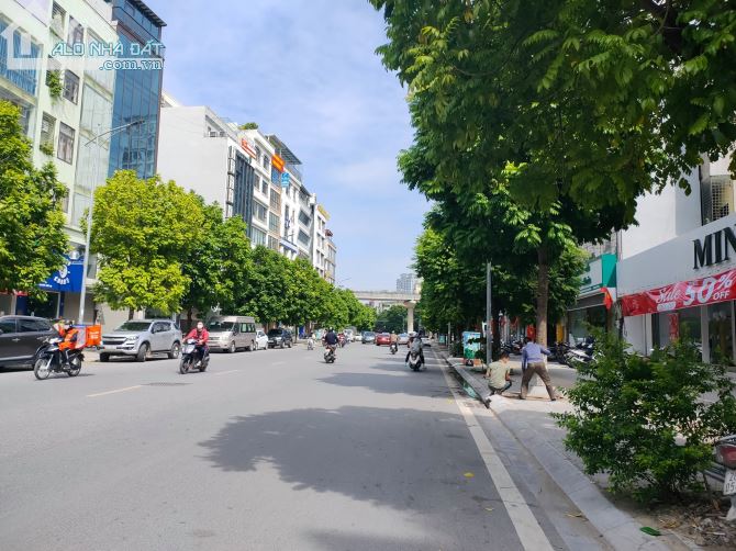 Phân lô Trung Yên, Trung Hòa, ô tô tránh đỗ, 5 tầng thang máy, 90m2 MT 6m giá 18.7 tỷ