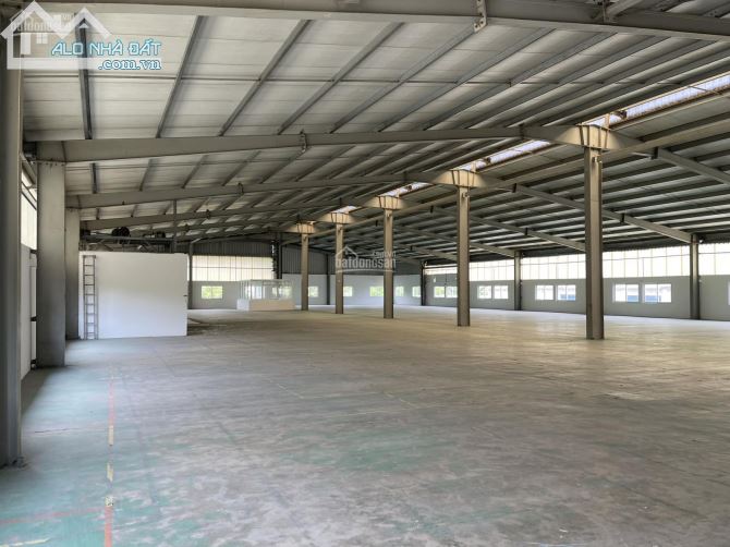 Cho thuê  1.500m2 kho xưởng tại đường Hòa Bình , Yên Nghĩa , Hà Đông