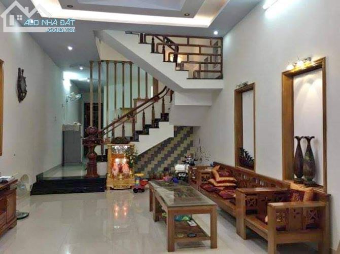 Bán nhà Ngõ 46A  Phạm Ngọc Thạch, diện tích 43m2 x5 tầng, Ô tô đõ cửa, Giá 7,8 tỷ - 1
