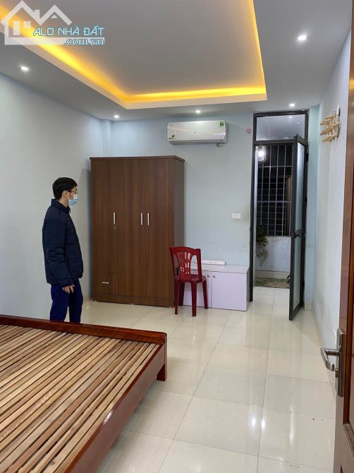 SIÊU PHẨM BÀ TRIỆU HÀ ĐÔNG 51M2 X 6 TẦNG GIÁ  5,5 TỶ.