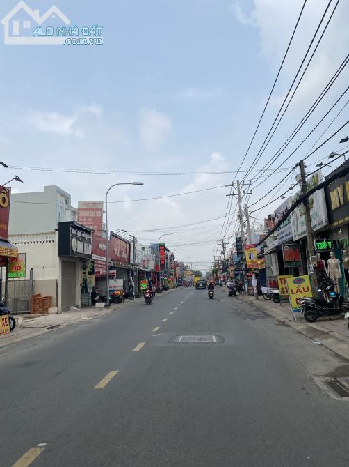 Bán nhà mặt tiền đường Nguyễn Thành Vĩnh, Phường Trung Mỹ Tây (6.5x20m) 13 tỷ - 2