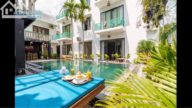 Cần bán căn villa 8 phòng - thiết kế hiện đại - tiêu chuẩn 3*. Cách trung tâm phố cổ Hội A