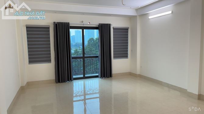Bán nhà mới. Xây ở hồ linh Hoàng Liệt, Hoàng Mai DT45m 4 tầng. Giá 5,5 tỷ. Ô tô - 3
