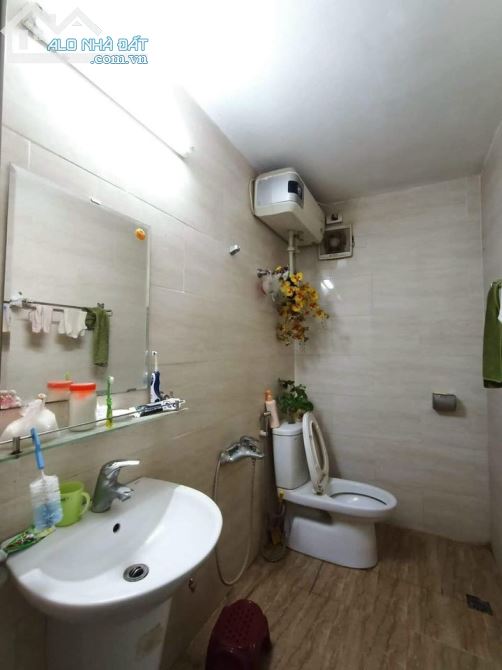 Bán nhà phố Pháo Đài Láng, gần BV Nhi TW, Dt 31m2 x5 tầng, Giá 4,1 tỷ - 3