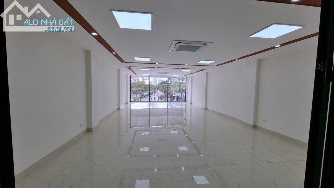 CHÍNH CHỦ CẦN BÁN NHÀ MẶT PHỐ HUẾ- HÀNG BÀI- KINH DOANH ĐỈNH 80m 4 tầng chỉ 33 tỷ.