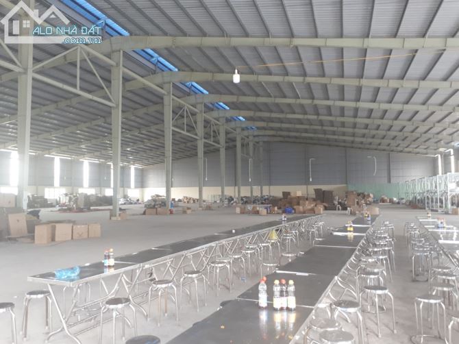 Cho thuê nhà xưởng diện tích 3700m2 giá 130tr/tháng ở gần ngã tư Tô Ngọc Vân P.Thạnh Q12