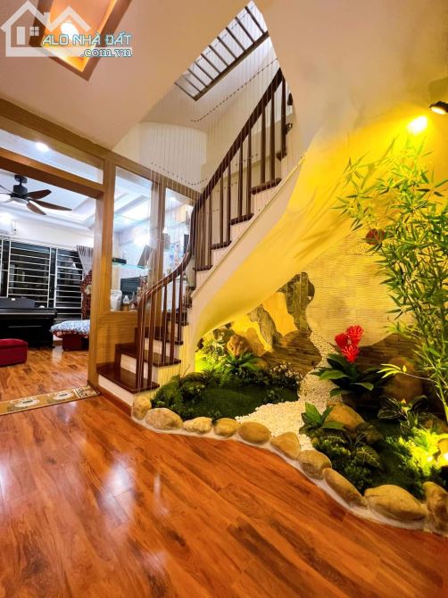 NHÀ ĐẸP THANH XUÂN Ô TÔ VÀO NHÀ TẶNG NỘI THẤT 44m x 5T x MT 4,5m GIÁ:  15tỷ - 1