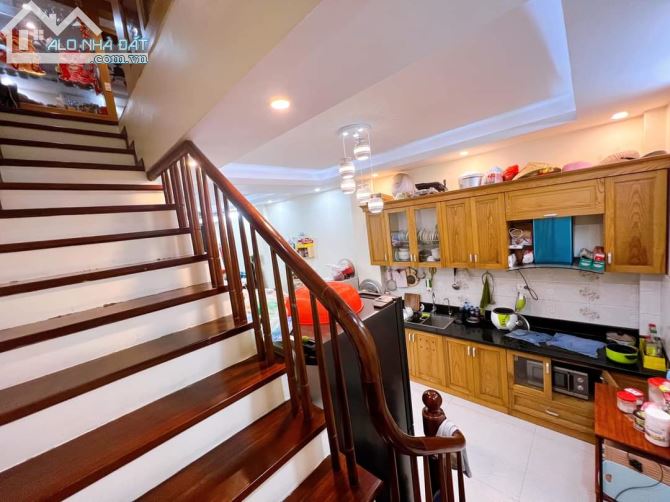 NHÀ ĐẸP THANH XUÂN Ô TÔ VÀO NHÀ TẶNG NỘI THẤT 44m x 5T x MT 4,5m GIÁ:  15tỷ - 4