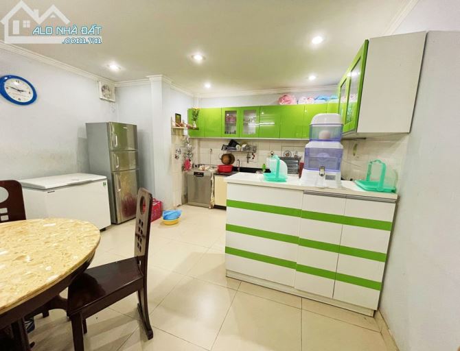 Nhà 4 lầu Huỳnh Mẫn Đạt, P. 19 - B.Thạnh Vị trí hiếm - Nhà đẹp – Sổ nở hậu. 65M2.  9.9Tỷ - 2