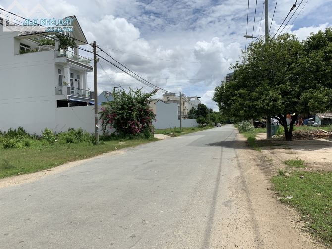 Siêu thị đất nền mua bán dự án đại học Bách Khoa đường Đỗ Xuân Hợp , Sổ đỏ - 4