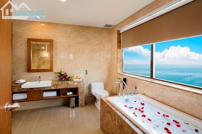 Bán khách sanh 3 sao đường Trần Phú 20 tầng 85 phòng giá 220 tỉ