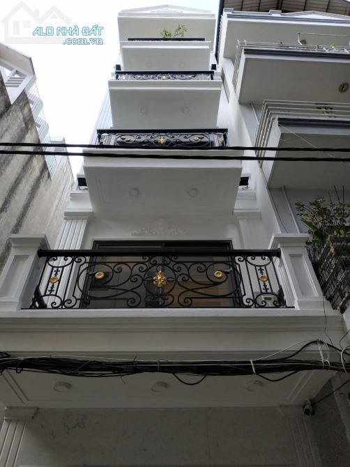 Bán Nhà Ngõ 355 Phố Xuân Đỉnh, Dt 40m2,Tháng Máy, Ô Tô Đậu Cửa, Ngõ Thông, Dt 40m2, 5.2 Tỷ