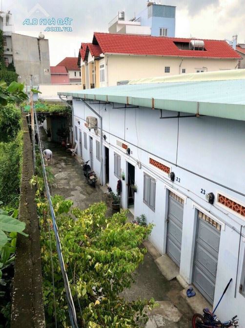Bán rẻ nhà đất xây CHDV mặt tiền đường ở Thảo Điền - Quận 2. DT: 887m2. Giá: 120tr/m