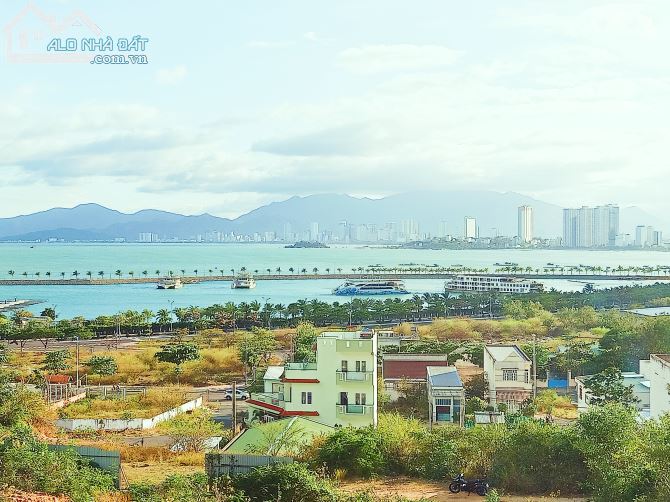 Bán đất View biển.bến du thuyền  Nha Trang