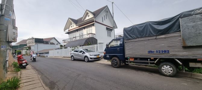 Bán đất xây biệt thự mặt tiền trung tâm tp Đà Lạt.  13ty7 gần sân vận động lớn nhất - 1