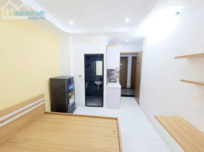 CCMN THÁI THỊNH MỚI - 8 TẦNG THANG MÁY - GẦN 30 PHÒNG KHÉP KÍN FULL ĐỒ - THU 1,5 tỷ/NĂM - 2