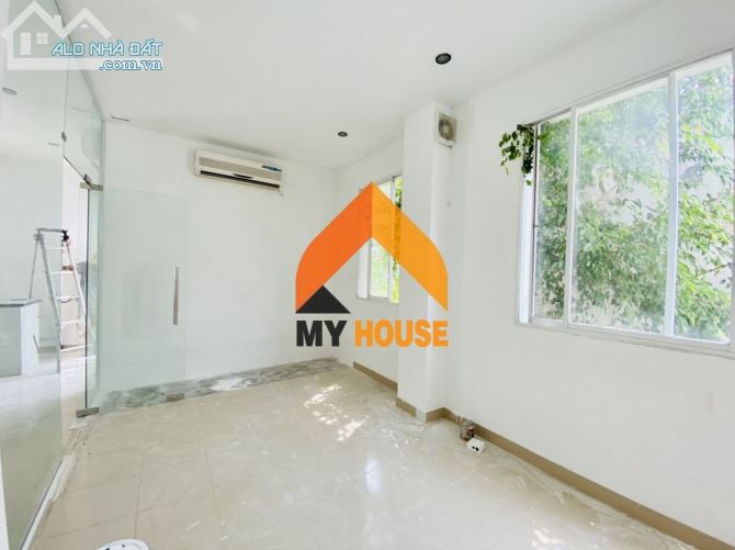 VILLA kính trắng xinh trúc mọc đầu đình có 1-0-2 ạ - 4