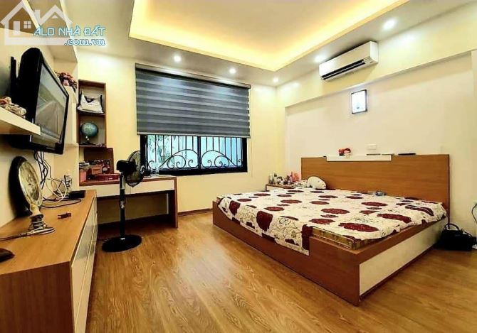 BÁN GẤP BIỆT THỰ VINHOMES, an ninh cực tốt, hưởng trọn cuộc sống