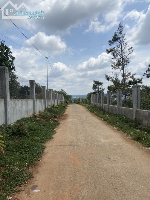 BÁN ĐẤT KHU KOMLEO, HOÀ THẮNG, TP BMT. 15x52m.