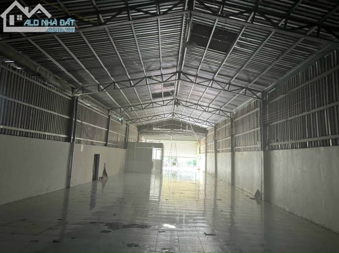 Cho thuê kho xưởng nền gạch 320m2 giá 18tr ở phường Tân Chánh Hiệp Quận 12