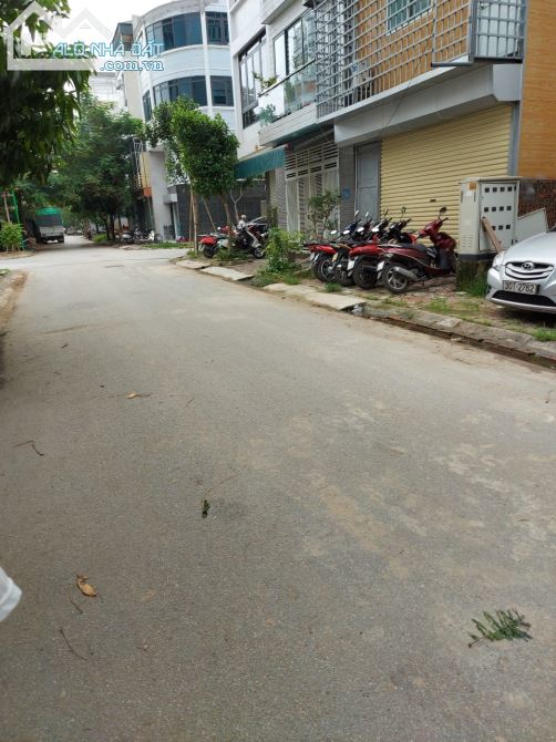 CC bán  mảnh đất Cầu Bươu, Thanh Liệt  Thanh Trì , Hà Nội, kinh doanh. đỉnh lô góc - 1