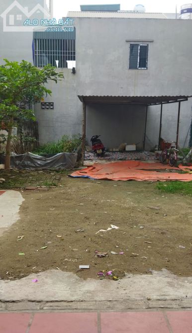 Chính Chủ bán đất gần hồ thạch Bàn 59m2, MT3,9m, 3,5 tỷ ba gác đỗ cửa