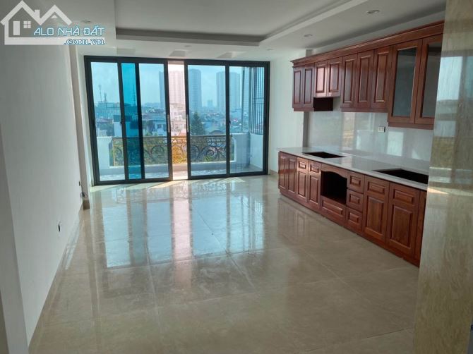 Bán nhà mặt phố Trâu Quỳ,Gia Lâm,100m, 4Tầng, khu kinh doanh sầm uất, + chủ giục bán căn m