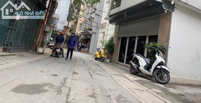 Đào Tấn, loogoc 2 thoáng, mặt ngõ kinh doanh, garage oto, ở, cho thuê VP Cty, giá tốt.