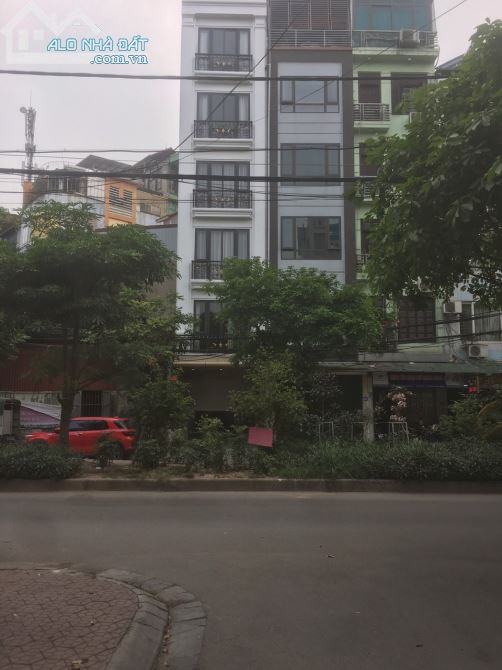 Cho thuê mặt phố Đặng Thùy Trâm - 60m2 - 7tầng - 50tr/tháng - 1