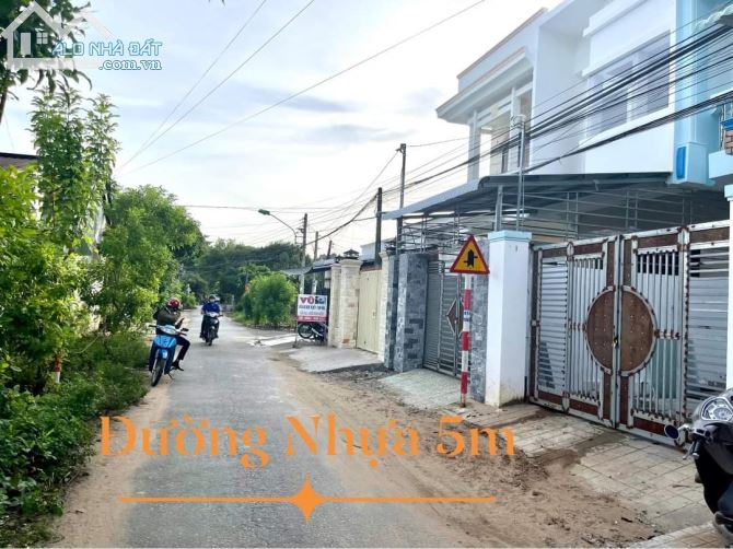 Nhà mặt tiền Dương Công Nữ khu dân cư gần Siêu Thị go