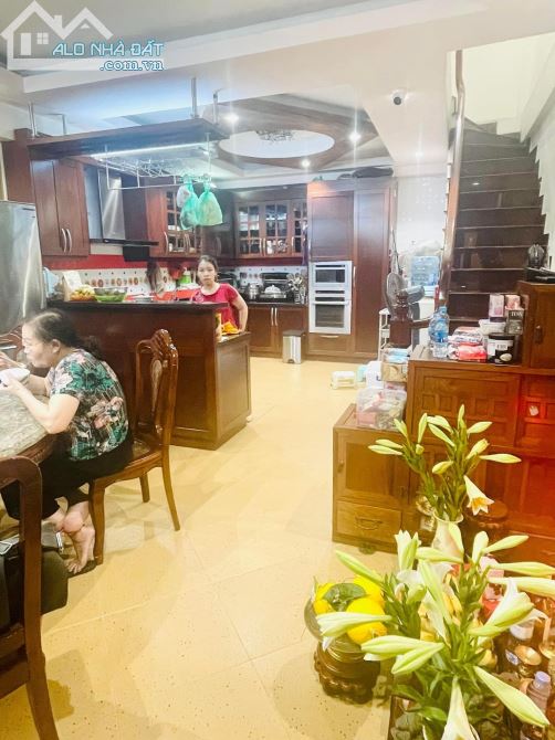 Bán nhà phân lô ngõ 71 Láng Hạ, ô tô tránh, vỉa hè 2 bên giá sốc 14 tỷ - 1