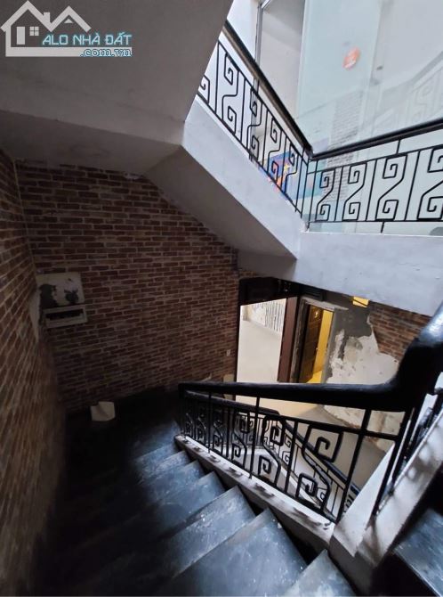 MẶT PHỐ TÔN ĐỨC THẮNG, ĐỐI DIỆN QUỐC TỬ GIÁM. 150M2, 5 TẦNG,MT 6.6M. GIÁ 55 TỶ - 2