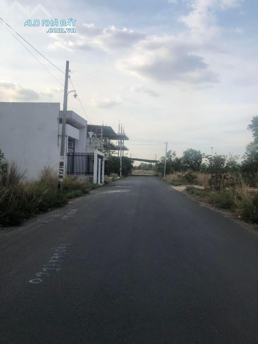 BÁN LÔ ĐẤT BIỆT THỰ TAM PHƯỚC NGANG 10M NGAY VÒNG XOAY 60M CHỈ 2,3 TỶ
