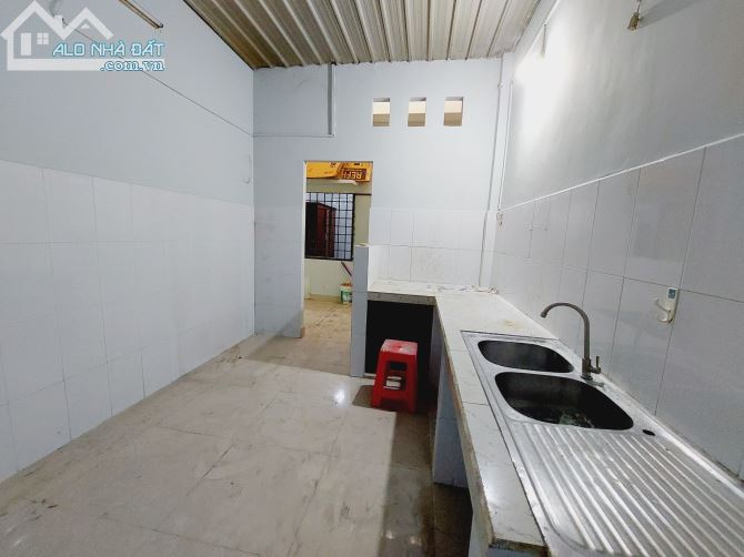 Bán nhà cấp 4, khu cư xá công an, gần đường Nguyễn Ái Quốc. 4,2x23. Giá 4,8 tỷ, - 3