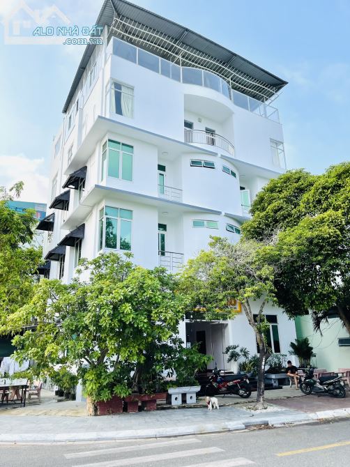 Cần bán Khách sạn Mặt tiền Trần Phú Huyện Côn Đảo, DT 519m2 - Giá 38 tỷ