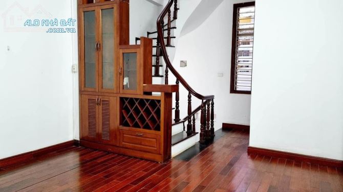 Bán nhà đường Pháo Đài Láng, Gần ĐH Ngoại Thương, Dt 35m2 x5 tầng, Giá 4,7 tỷ - 2