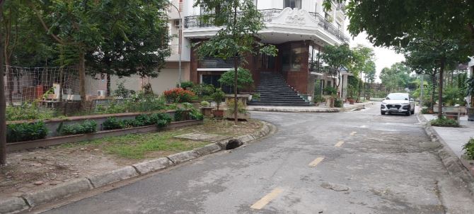Bán đất biệt thự khu k15 ninh xá làn 2 hồ, không lỗi,DT 150m2,MT 10m,hướng TN,giá 14.5 tỷ - 2