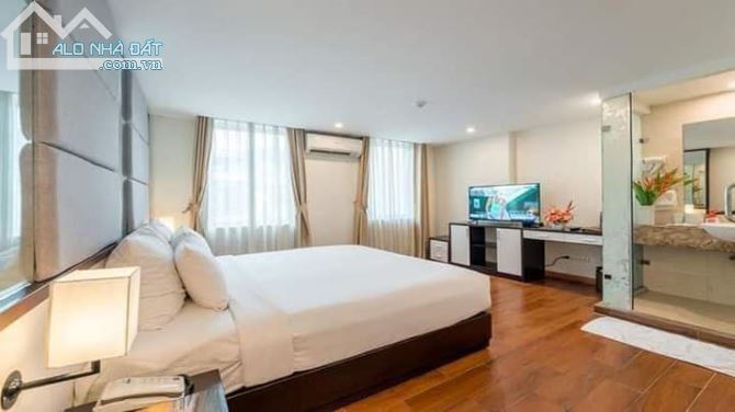 Bán khách sạn mặt phố Hàng Gà, quận Hoàn Kiếm 140m2, 10 tầng, mặt tiền, giá 100 tỷ. - 4
