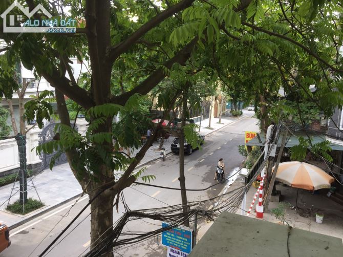 Cho thuê(CẢ NHÀ) nhà liền  TRẦN KIM XUYẾN.dt 60m2,5 tầng,mt 6m.Giá:35tr/th. - 2