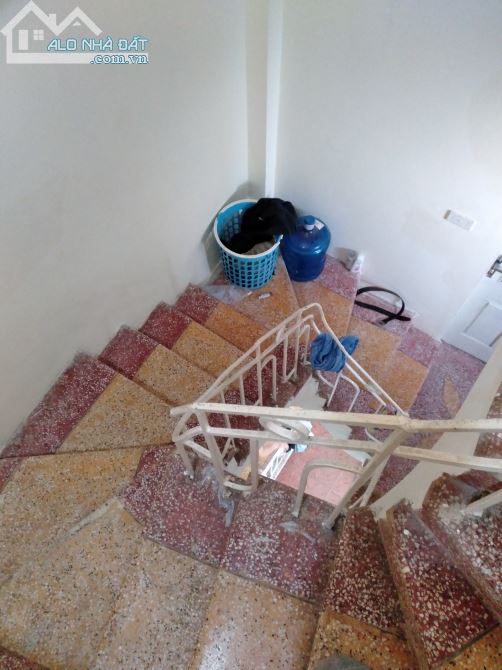 Có 1 0 2: Nhà 26m2 x 4 tầng, 3 mặt thoáng, Sổ đỏ riêng, chỉ 2,65 tỷ tại Nguyễn Khoái - 3