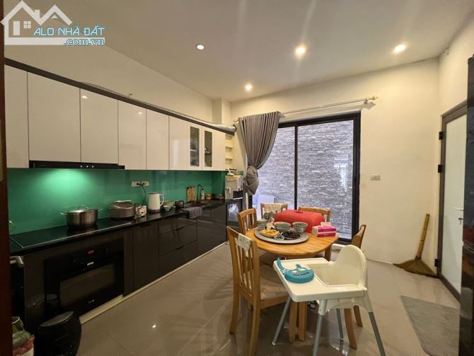 BÁN GẤP NHÀ LÔ GÓC GIÁP BÁT, HOÀNG MAI - 45M2, 5 TẦNG, MT 4.3M, 4.2 TỶ - 2