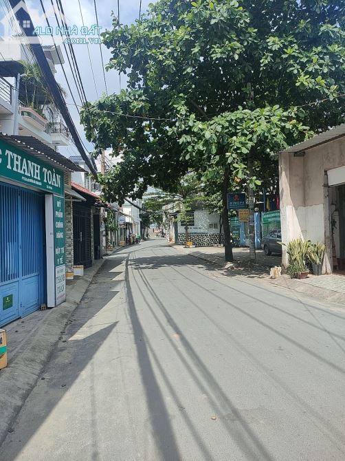Nhà 5 tầng hiện đại,hẻm xe hơi Nguyễn Duy Cung,P.12,GV:giá chỉ 5.99 tỷ
