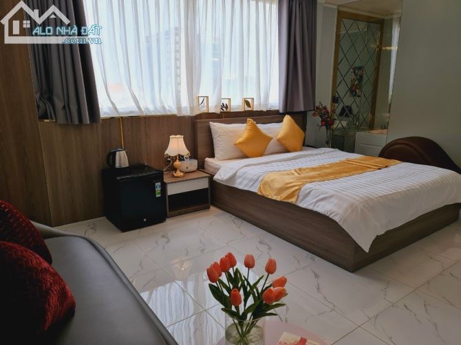 Cần bán Khách Sạn mặt tiền đường số 8 dt; 6,44x23m 5 lầu - 1